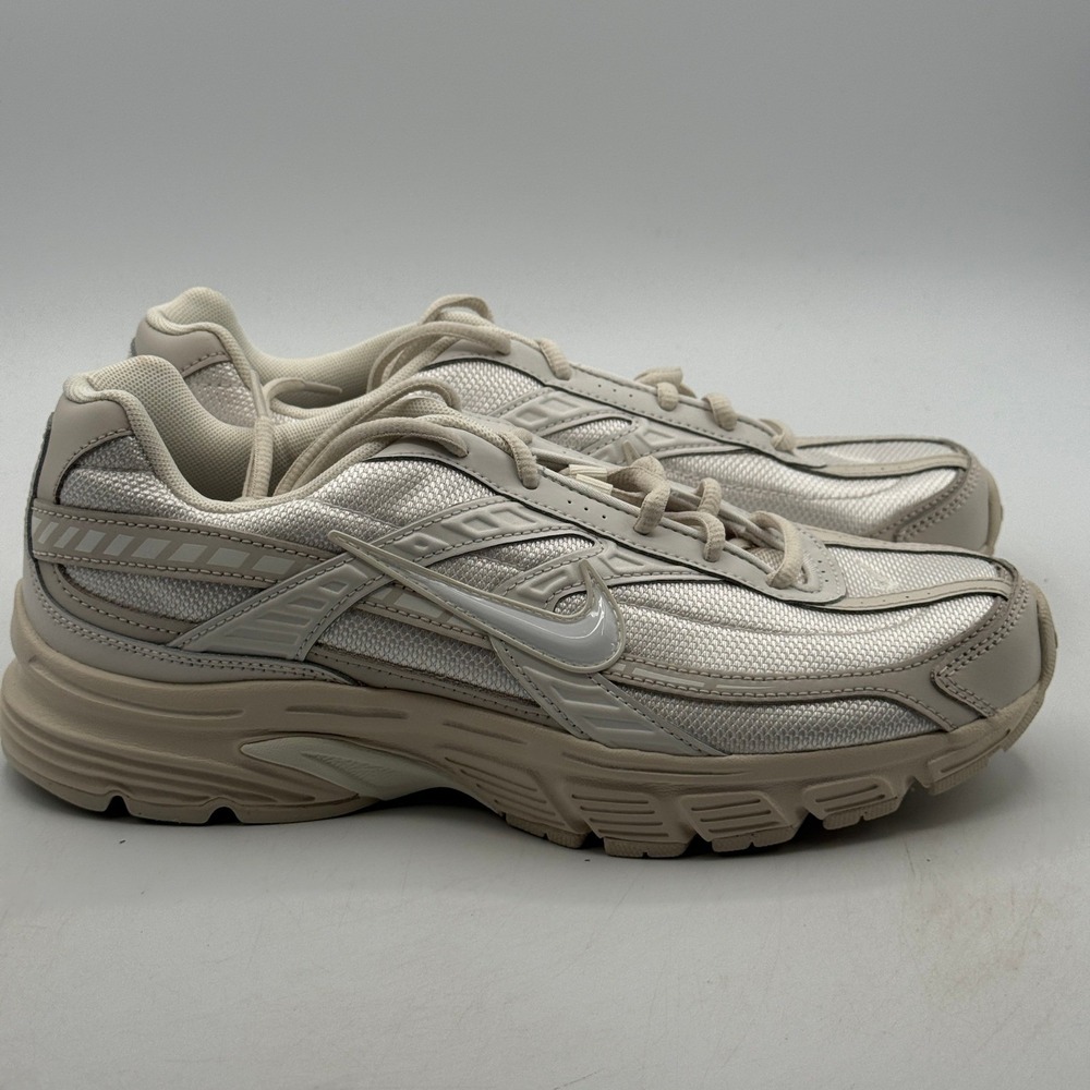 Nike Initiator Shoes Womens Size 10 Metallic Silver Sail Running 394053-103